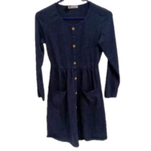 (93)  Slig ,navy blue  dress size small long sleeves pullover